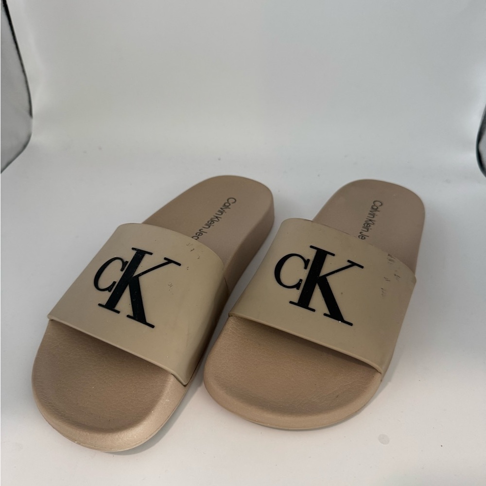 Calvin Klein Tan Slides with CK Logo sz 8